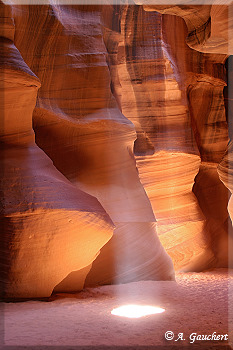 Licht-Spot im Innern des Canyon